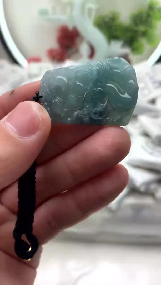 【闪购商品】翡翠颈饰未镶嵌小龙牌【品质一般介意慎拍】