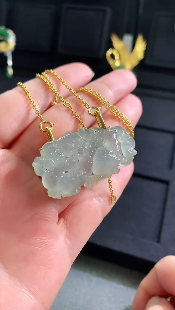 【闪购商品】翡翠颈饰18K金镶嵌吊坠 一体链