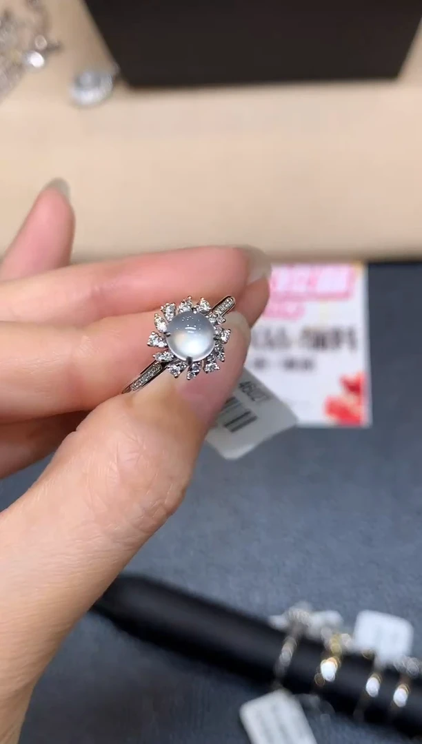 18K金镶嵌戒指翡翠5【无服务费