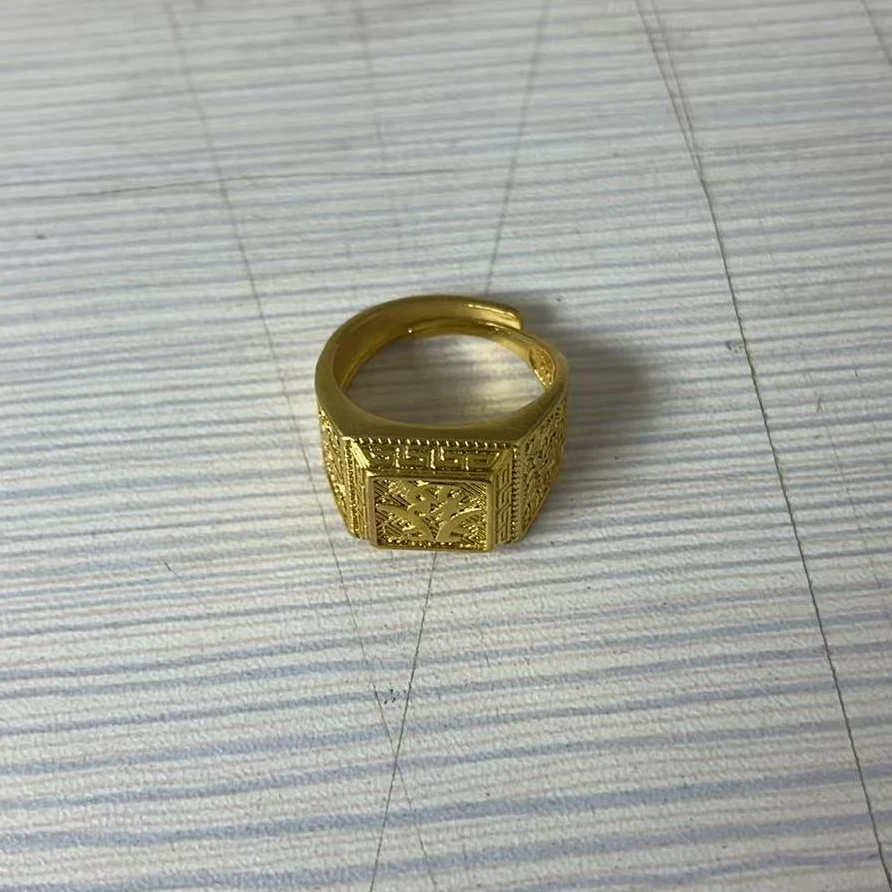 【典藏臻品】时尚百搭经典戒指A089