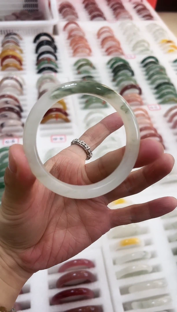 未镶嵌手镯石英质玉5-60