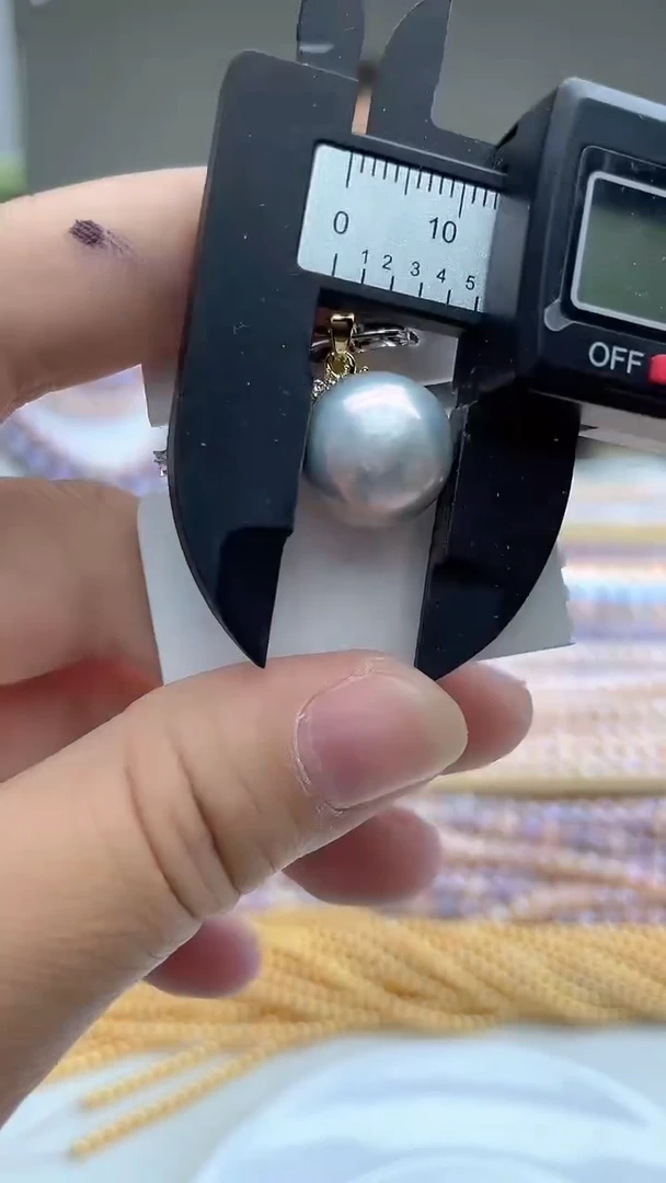颈饰未镶嵌淡水珍珠13mm+灰色系睫毛吊坠