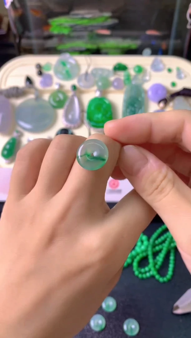 定制翡翠未镶嵌毛货抛光