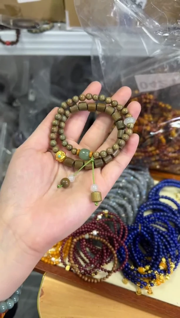 【闪购商品】维腊木（绿檀）手串未镶嵌绿檀木原款设计款双圈[279]