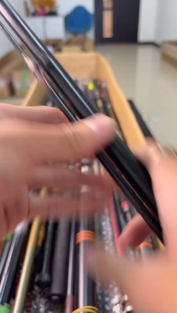 溪*鱼竿孤品微瑕，以直播间介绍为准，加10元发顺丰