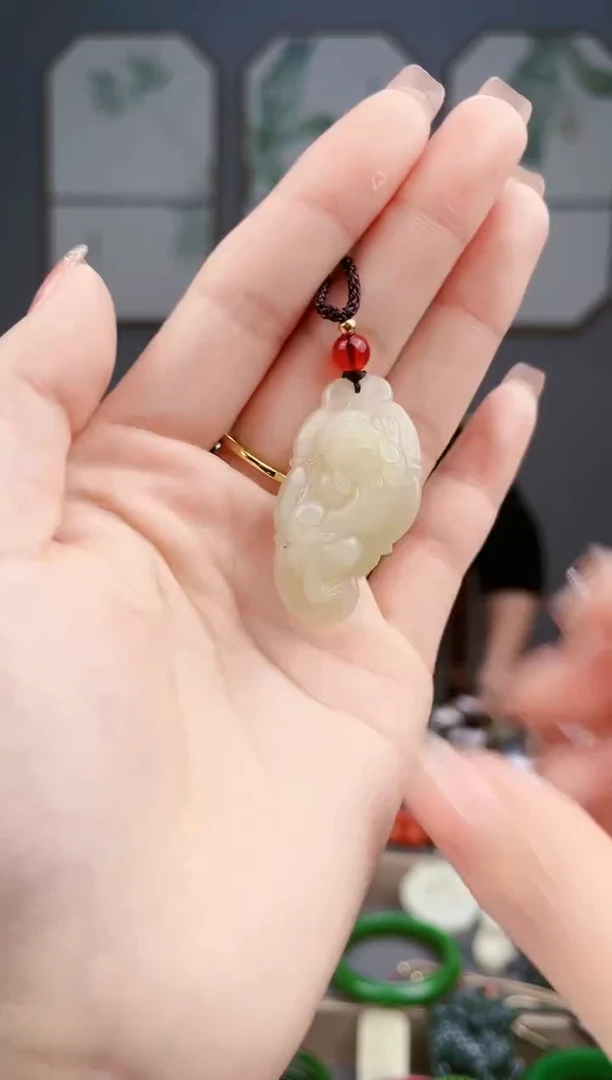 【闪购商品】和田玉颈饰未镶嵌多样性发货拍一单发一个