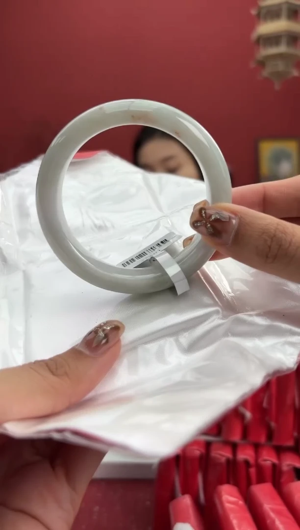 【闪购商品】翡翠手镯未镶嵌5手镯