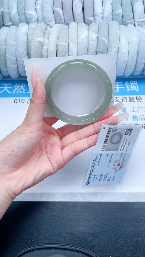 【闪购商品】石英质玉手镯未镶嵌233-58