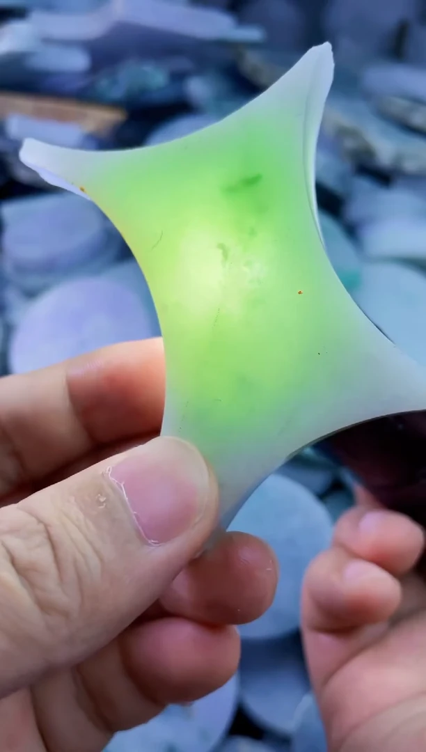 翡翠裸石天然A货翠缅甸翡1366