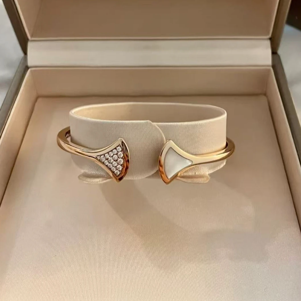 99新 BVLGARI/宝格丽 小花佳珊P205335916 扇子手镯 贝母钻石 S码