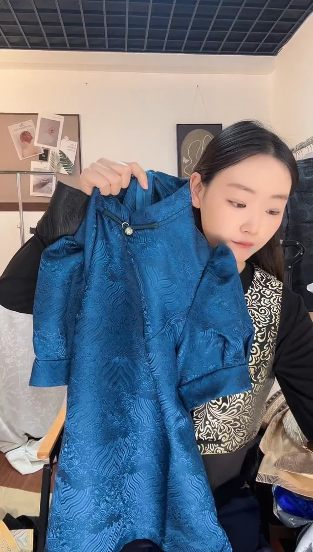 闪电购蓝色半袖L