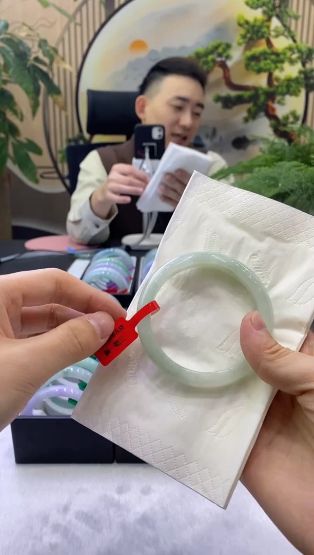 未镶嵌手镯翡翠4685