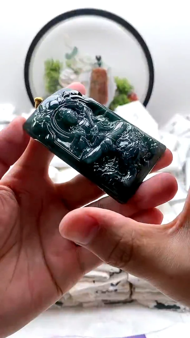 颈饰未镶嵌翡翠文殊