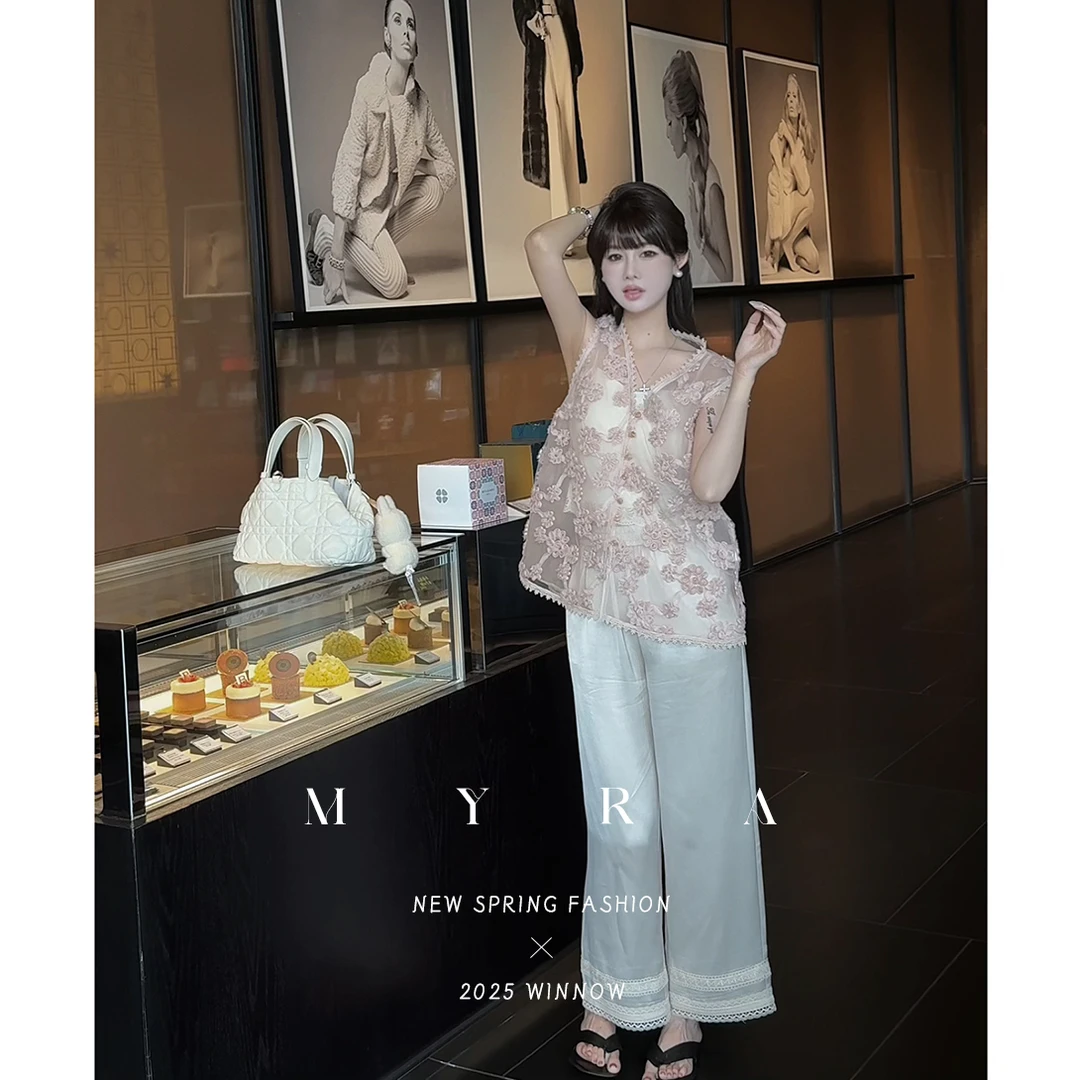 MYRA“花萦2.0”盘带绣立体花朵无袖马甲短款上衣XM02588