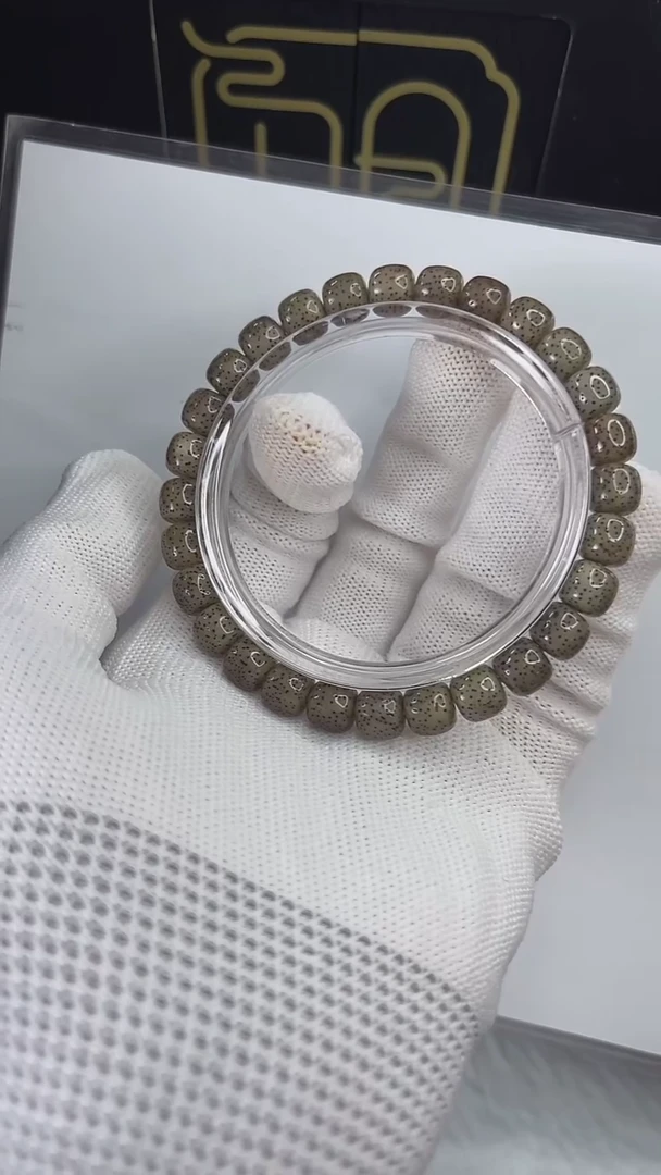 手串星月菩提小驼包8x7.c451