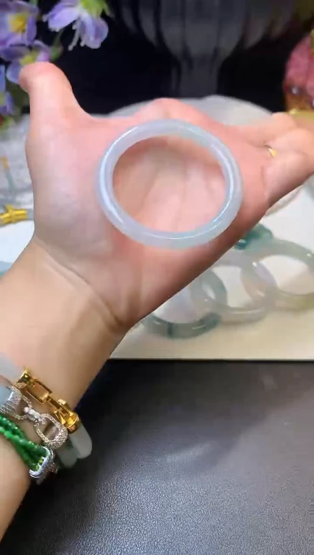 未镶嵌定制翡翠毛货