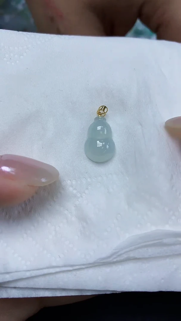 翡翠18K金镶嵌颈饰天然缅甸翡翠A货