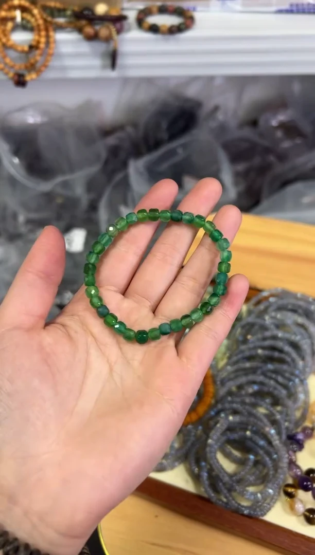 【闪购商品】玛瑙/玉髓手链未镶嵌绿玛瑙四方切面珠手链[0369]