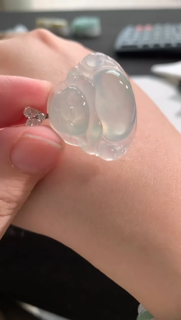 未镶嵌挂件翡翠佛公F1670