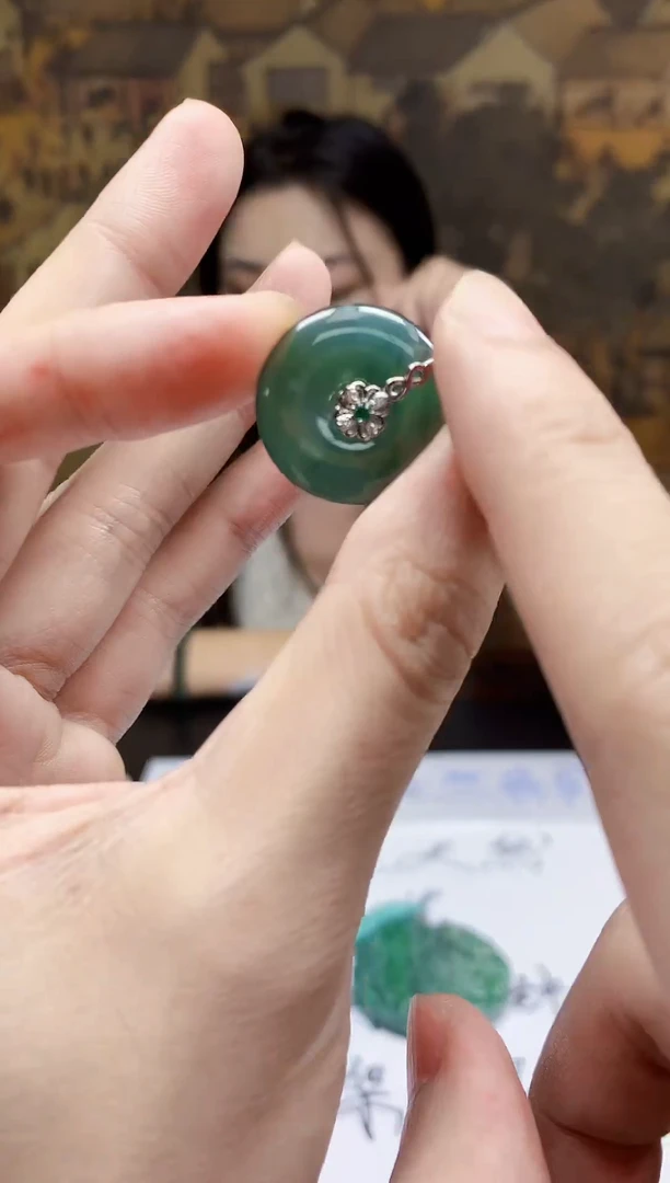 翡翠未镶嵌颈饰天然A货翡翠0809003