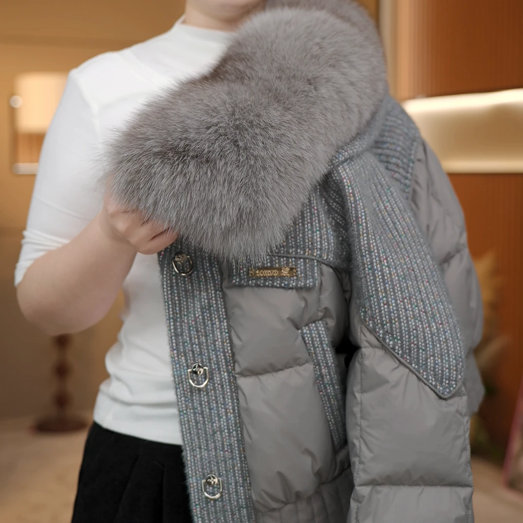 【门店现货有运费险】2025新款小香风新款彩灰色毛领保暖羽绒服WH