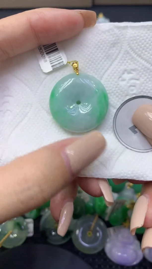 颈饰未镶嵌翡翠天然缅甸翡翠A货