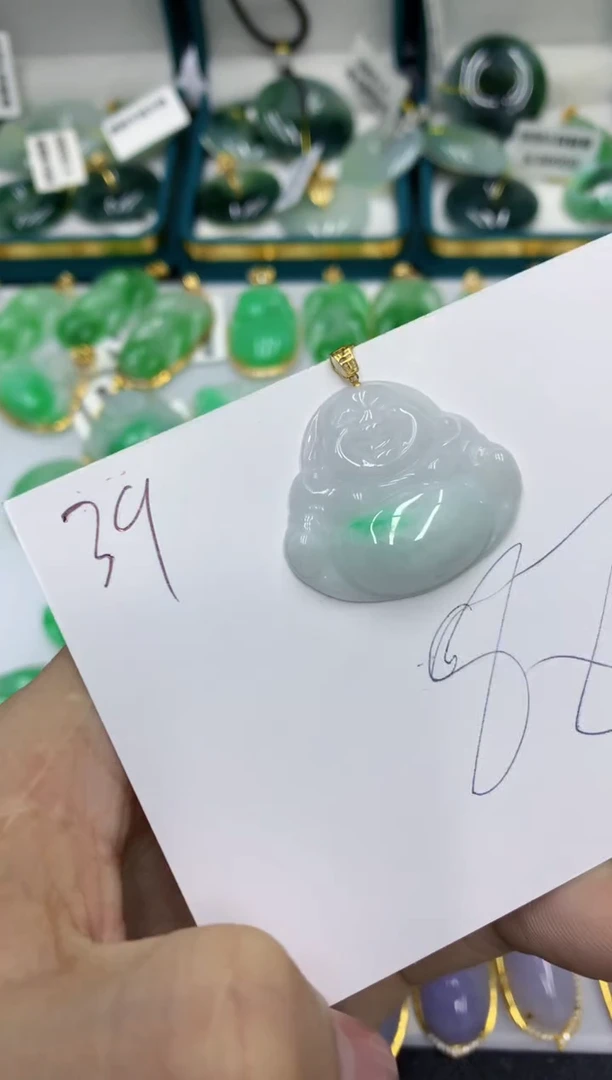 【闪购商品】翡翠颈饰18K金镶嵌号链接