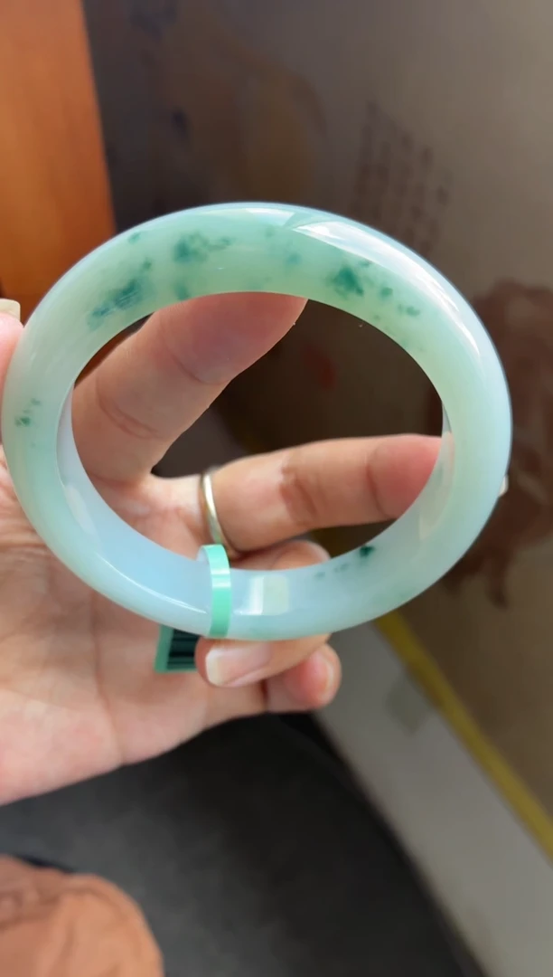 未镶嵌手镯翡翠（高货必买）果冻胶无棉飘花24号