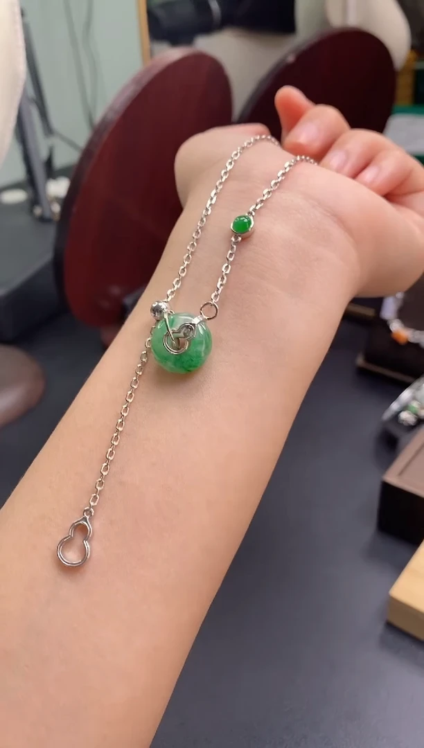 颈饰银S925镶嵌翡翠15659