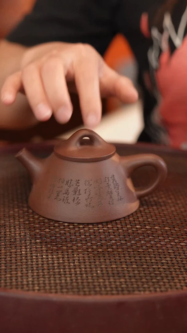 茶壶紫砂原矿手工制作