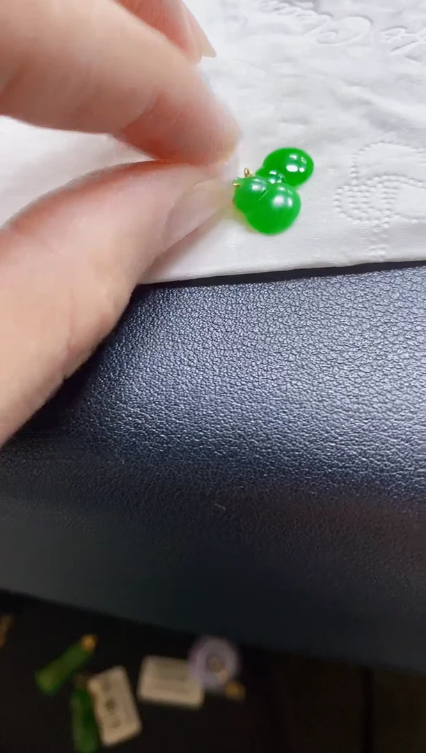 翡翠18K金镶嵌颈饰多样性发货发1