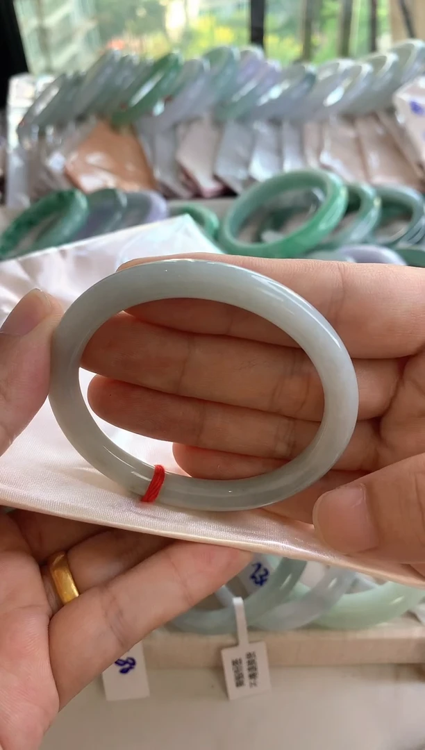 翡翠手镯未镶嵌贵妃圆条54