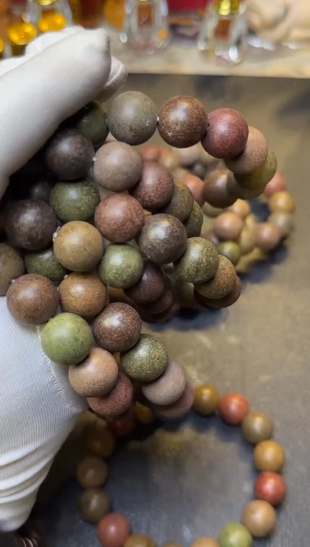 【闪购商品】檀香木手串/手链五行合香1.4单圈