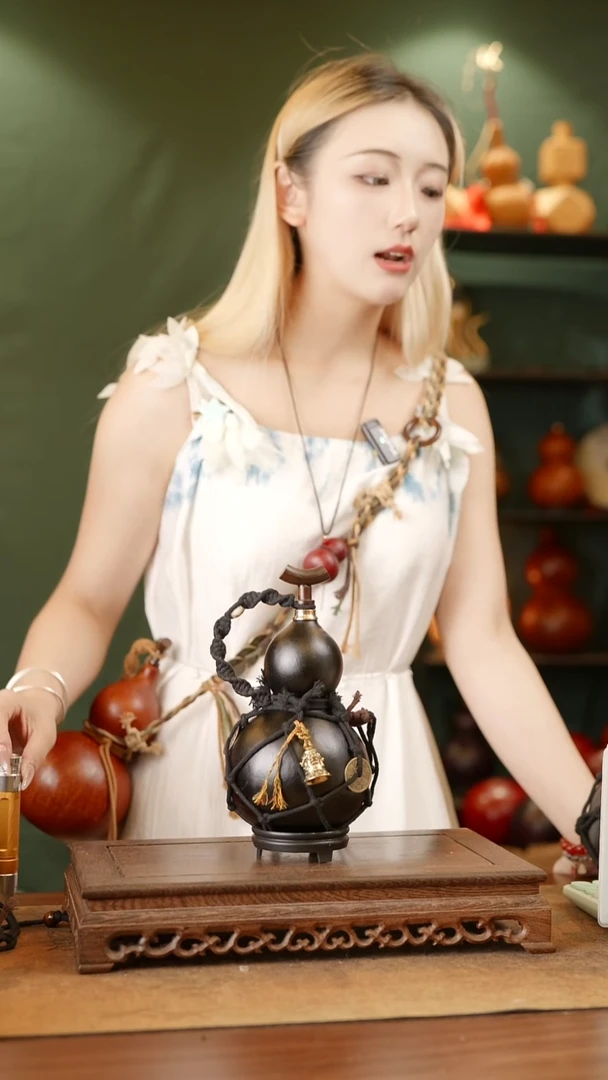 168号天然大漆酒葫芦一物一拍~