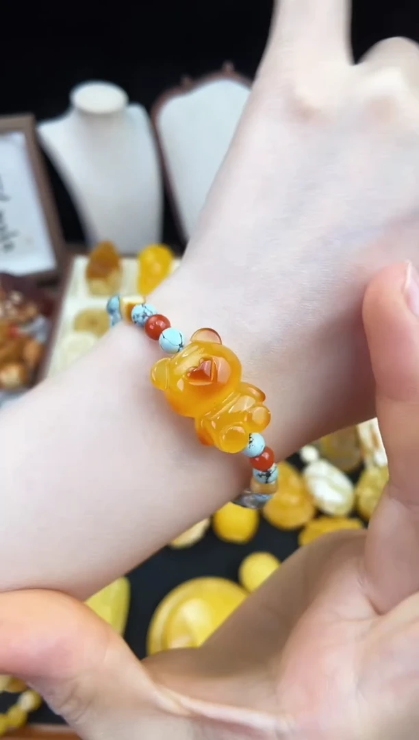 琥珀未镶嵌珠宝奇石柒月
