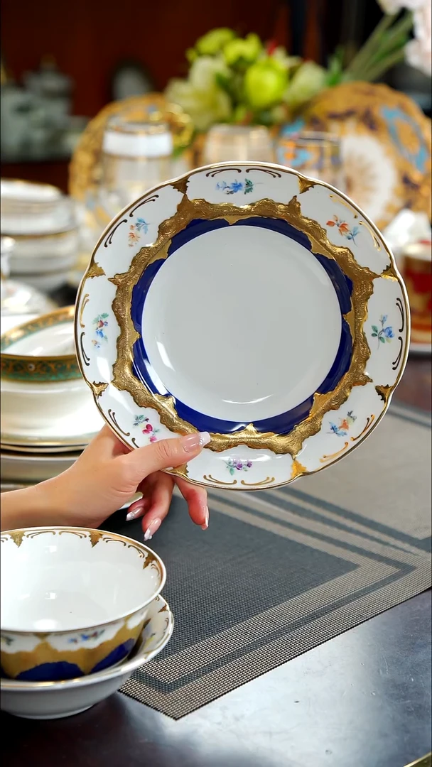 瓷片8.5英寸草帽盘  1个