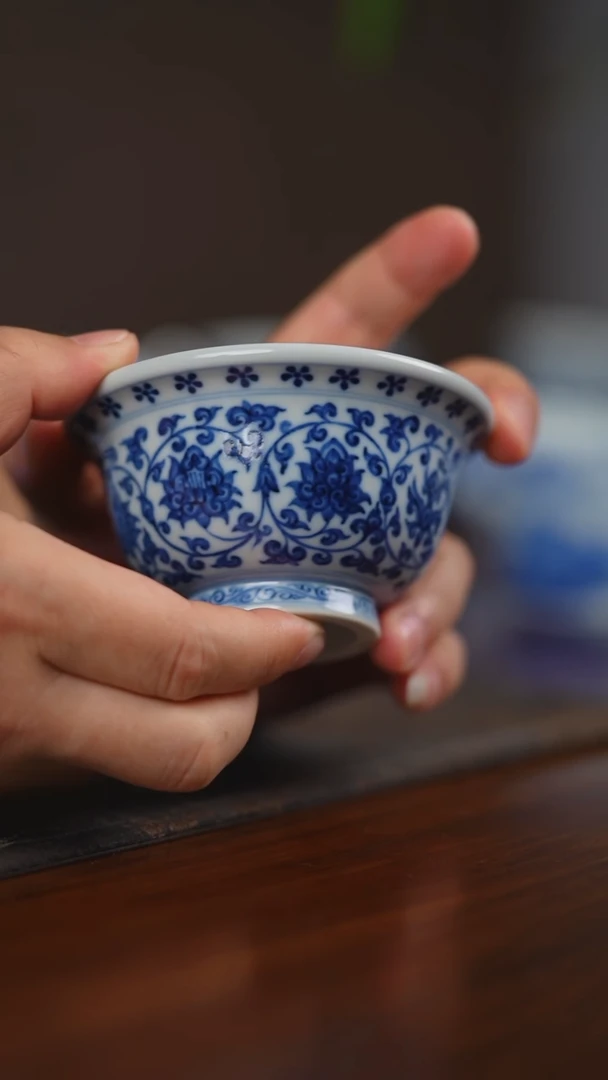 其他曦然堂仿明缠枝双狮压手单杯