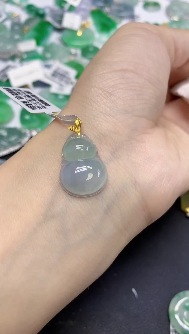 颈饰18K金镶嵌翡翠天然缅甸翡翠A货百元以上9元证书费自理