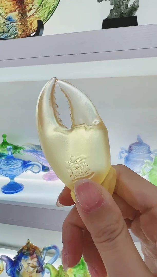 手工艺品琉璃古法琉璃手上有钱