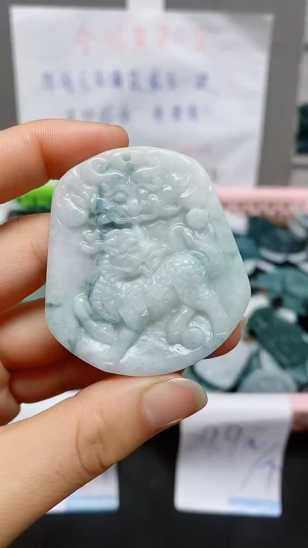 【闪购商品】翡翠颈饰未镶嵌天然翡翠A货