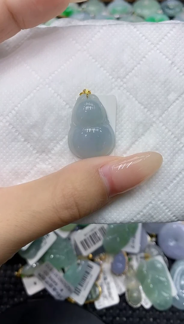 翡翠18K金镶嵌颈饰111111111111