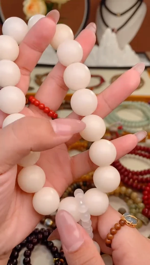 【闪购商品】菩提根/象牙果手串白菩提大珠手持+2香