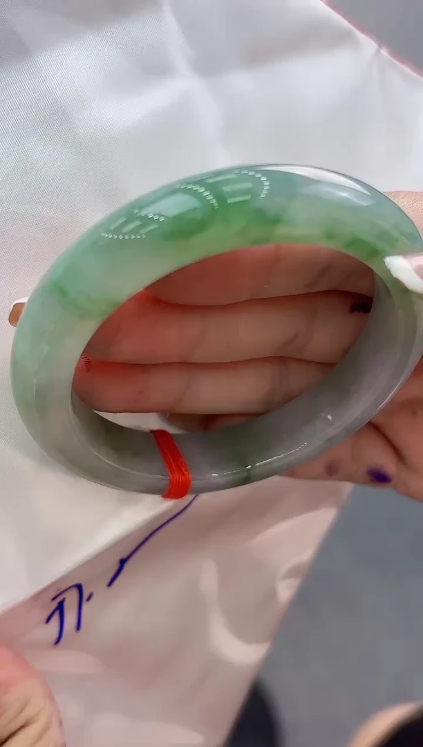 【闪购商品】翡翠手镯未镶嵌翡翠手镯