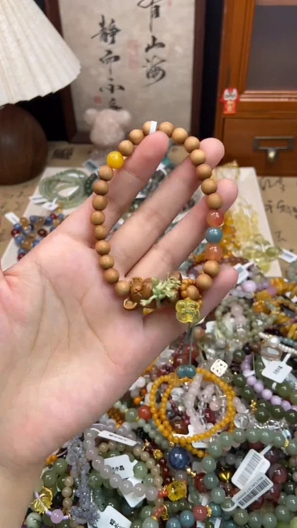 未镶嵌翡翠手饰168