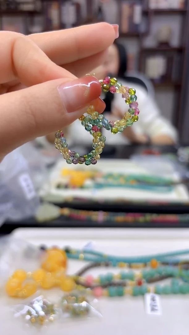 【闪购商品】碧玺耳饰14K金镶嵌耳圈E751