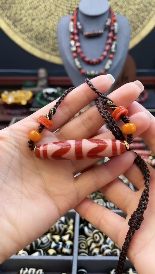 未镶嵌颈饰玛瑙/玉髓美泓精品高油红肉双虎牙颈饰 大