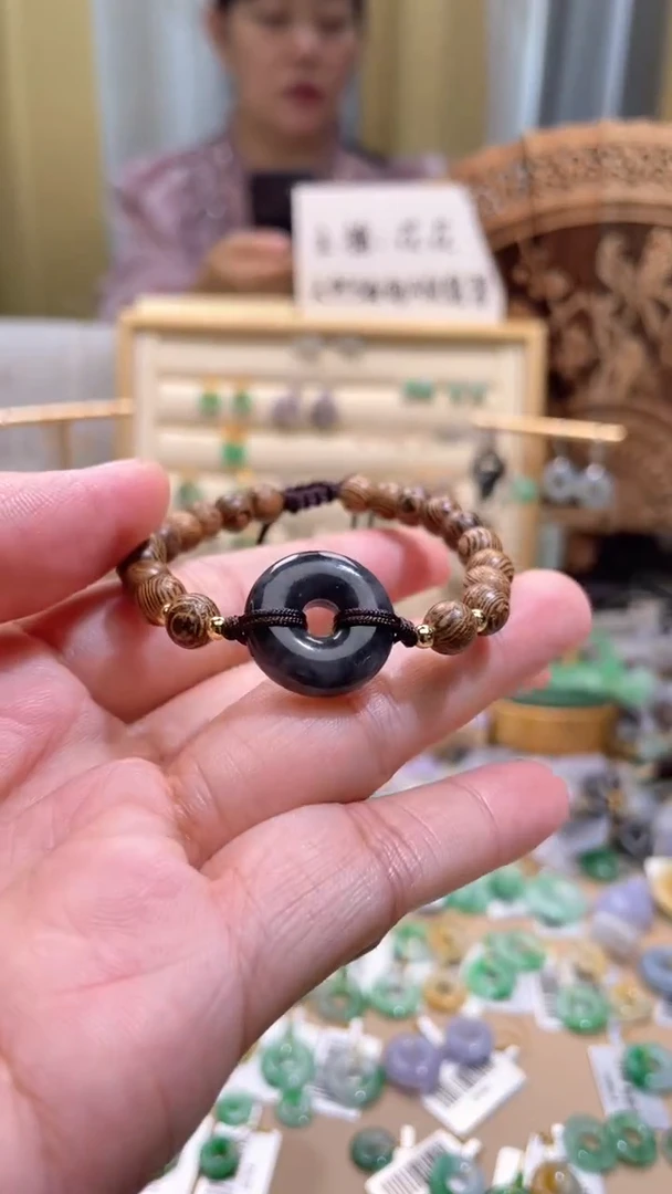 翡翠未镶嵌颈饰甜甜圈手串