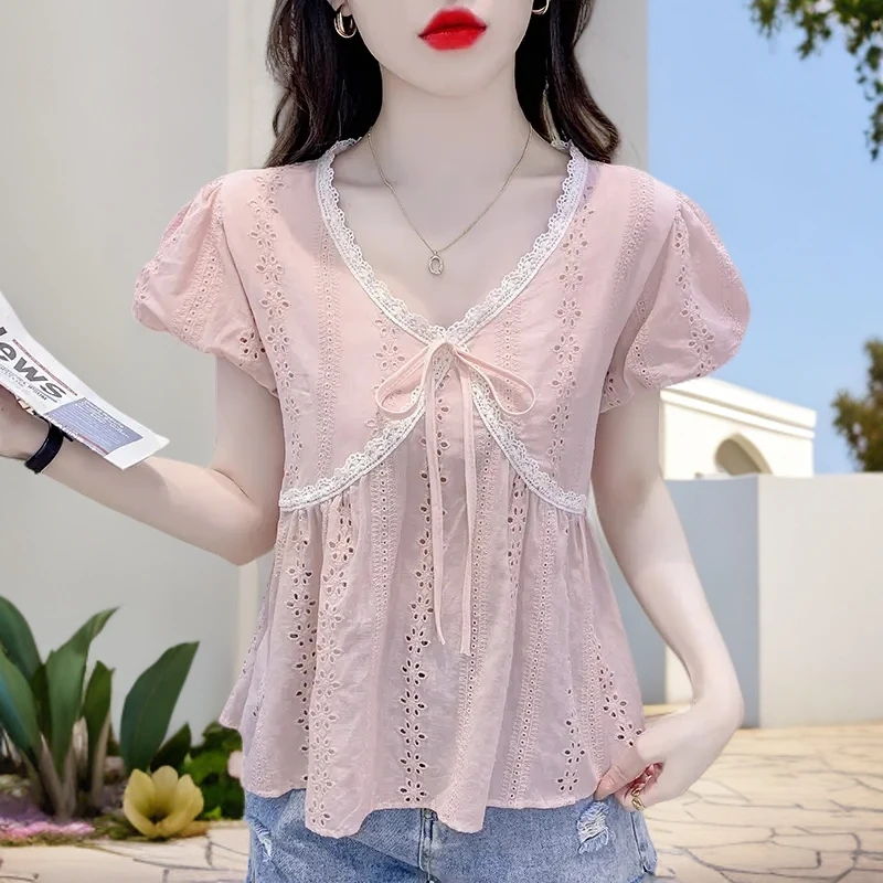 夏季新款女士宽松遮肚子镂空V领蕾丝边泡泡袖短袖衬衫显瘦气质