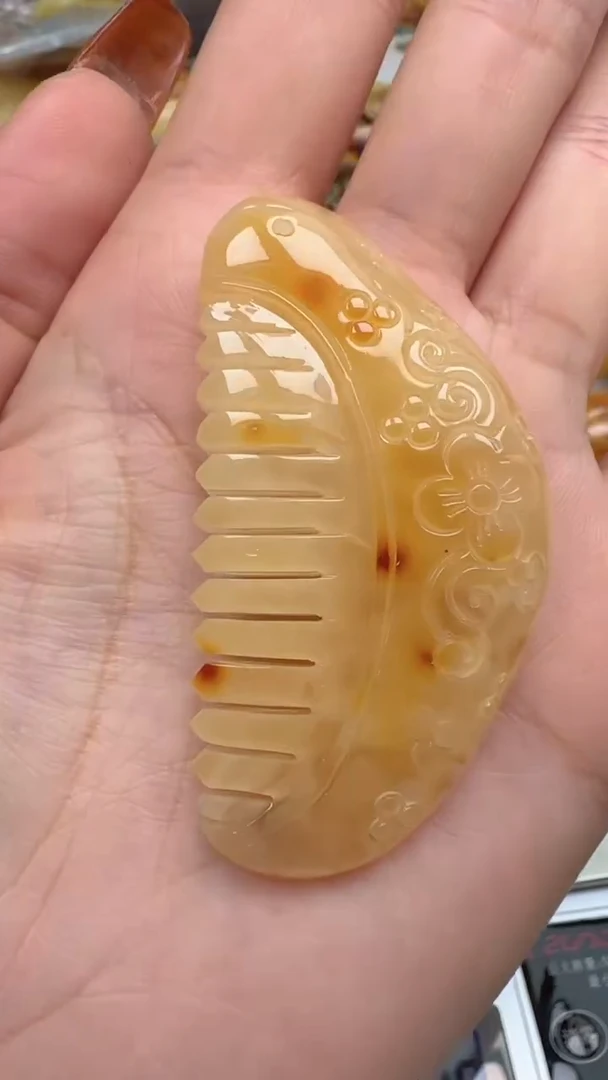 裸石琥珀未镶嵌如图
