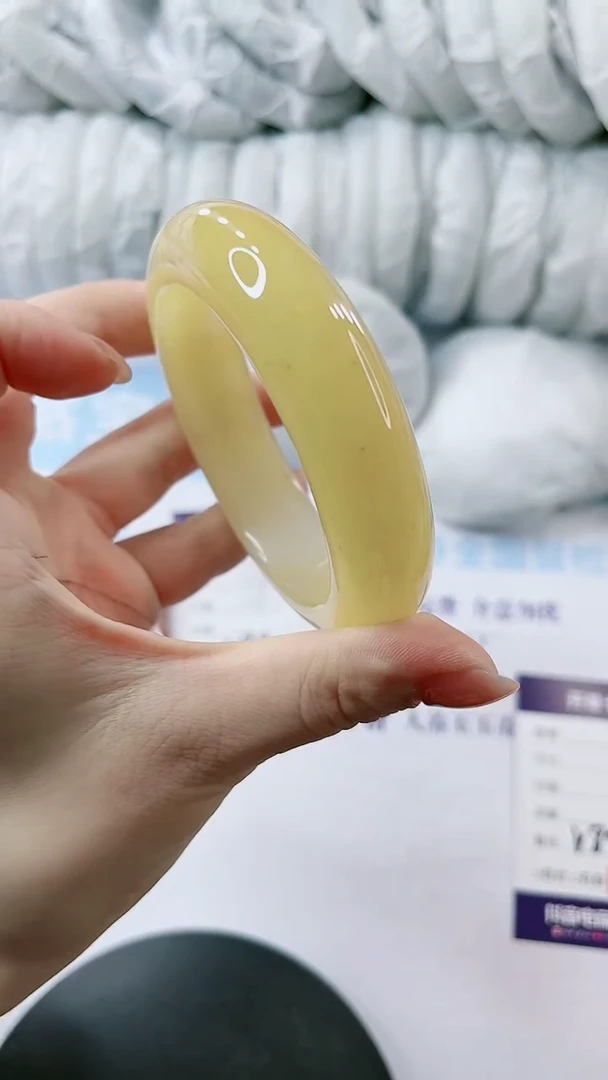 【闪购商品】石英质玉手镯未镶嵌多样性发货V89